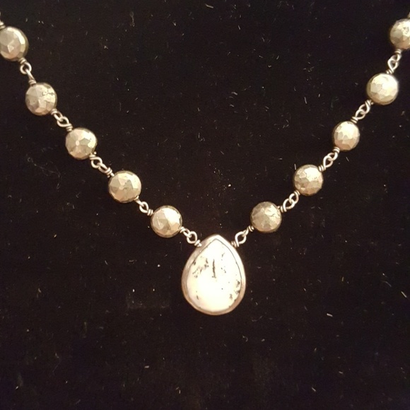 Ela Rae Necklace - Picture 5 of 7